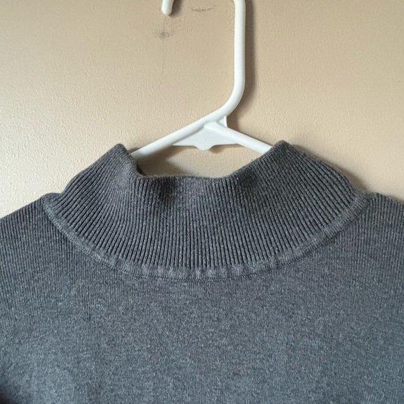 Roots Sz S Cashmere Cotton Mock Neck Grey Soft  Sweater Casual Academia Timeless - Picture 3 of 8